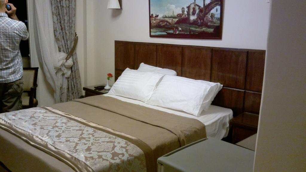 Abeer Hotel Александрия Стая снимка